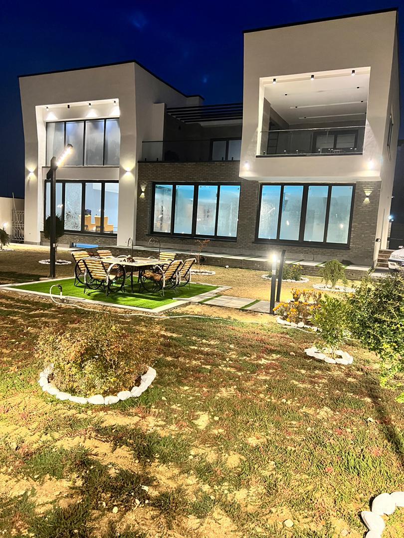 عمارت سه خواب لوکس کارو