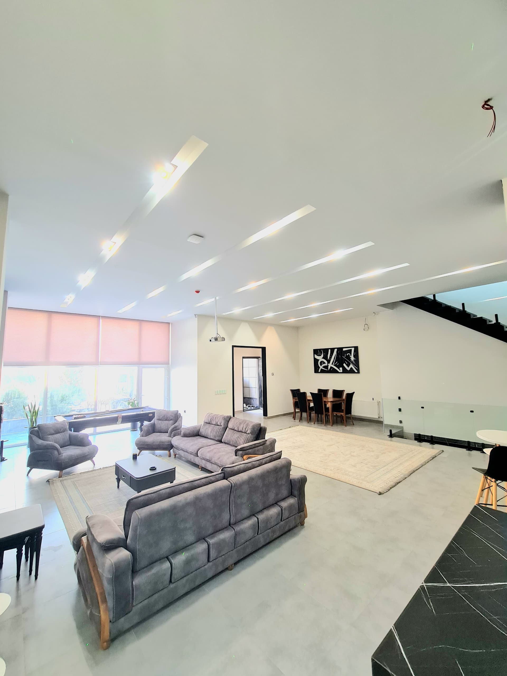 ویلا تریبلکس روماک هوشمند